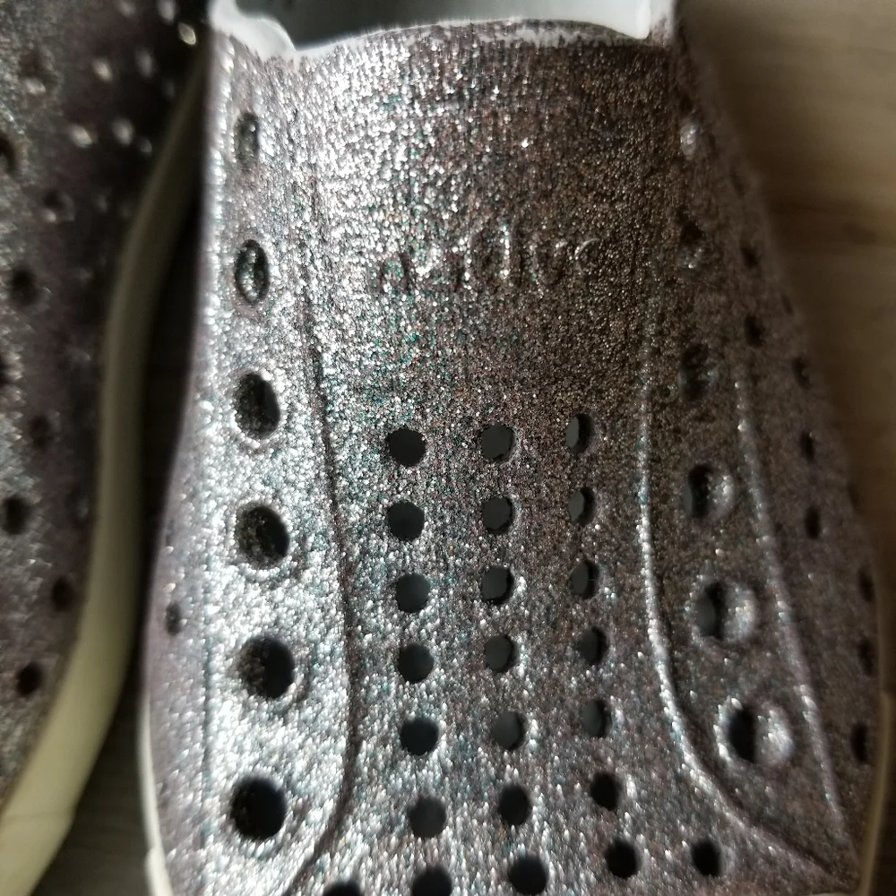 Native Jefferson Jiffy Bling Silver Glitter Water Sneakers